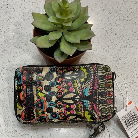 NWT: Sakroots Artist Circle Smartphone Wristlet - Picture 3 of 5